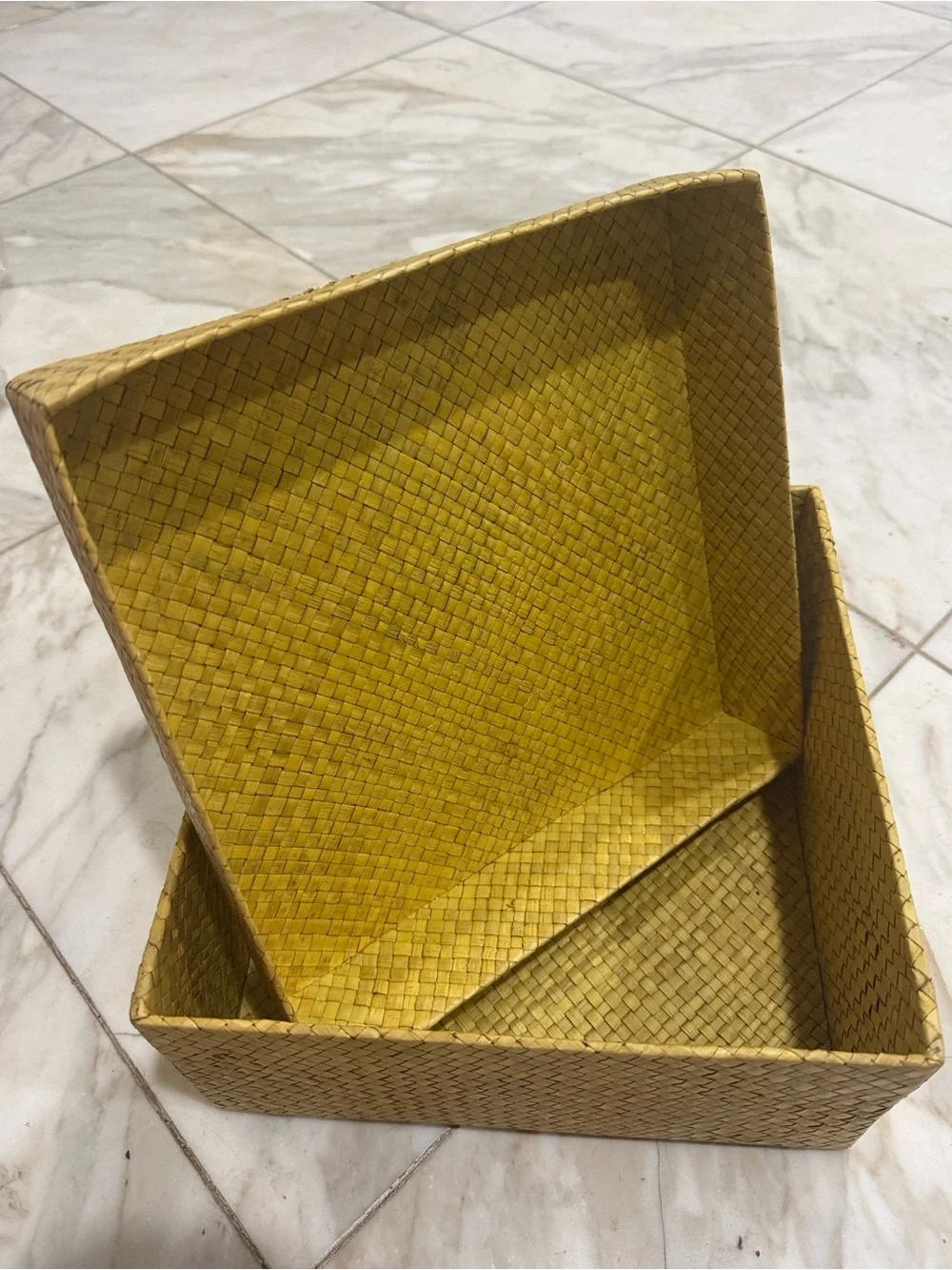Woven Decorative Storage Box Yellow / Gold Weave straw structured hand made Bin
